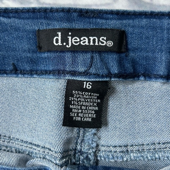 D. Jeans Classic Blue Denim Jeans. Straight Leg. Size 14. #Jeanswithstretch - Picture 2 of 6
